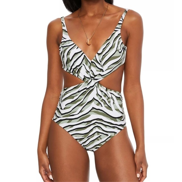 NEW BAR III Macy's Hypno Beach Chic Printed Twist Front One Piece Swimsuit Large - Picture 2 of 15